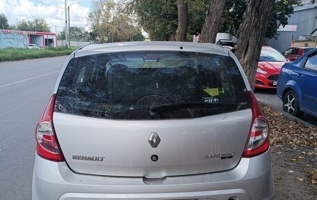 Renault Sandero I, 2014 год, 700 000 рублей, 3 фотография