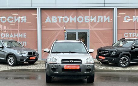 Hyundai Tucson III, 2008 год, 930 000 рублей, 2 фотография
