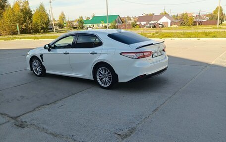 Toyota Camry, 2019 год, 2 710 000 рублей, 3 фотография