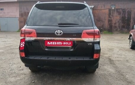 Toyota Land Cruiser 200, 2020 год, 9 300 000 рублей, 4 фотография