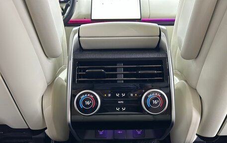 Land Rover Range Rover IV рестайлинг, 2024 год, 21 000 000 рублей, 19 фотография