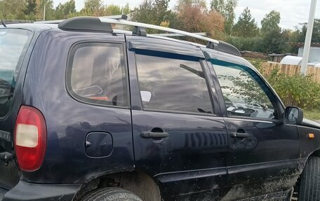 Chevrolet Niva I рестайлинг, 2004 год, 270 000 рублей, 4 фотография