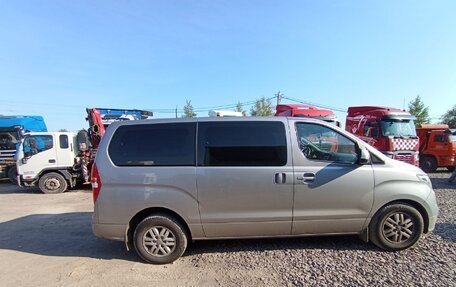 Hyundai H-1 II рестайлинг, 2018 год, 2 160 000 рублей, 5 фотография