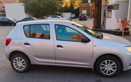Renault Sandero II рестайлинг, 2019 год, 950 000 рублей, 6 фотография