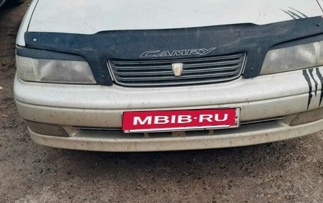Toyota Camry V40, 1997 год, 425 000 рублей, 1 фотография