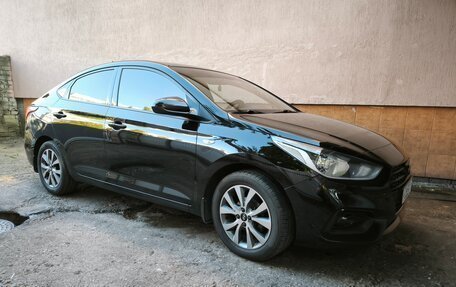 Hyundai Solaris II рестайлинг, 2019 год, 1 390 000 рублей, 5 фотография