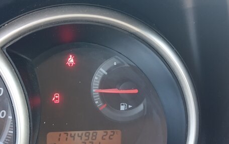 Nissan Tiida, 2011 год, 550 000 рублей, 8 фотография