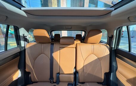 Toyota Highlander, 2025 год, 4 899 000 рублей, 29 фотография