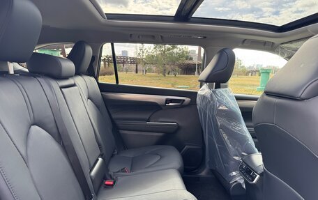 Toyota Highlander, 2025 год, 4 899 000 рублей, 32 фотография