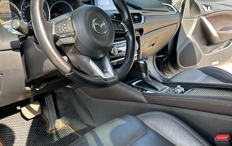 Mazda 6, 2017 год, 2 200 000 рублей, 10 фотография