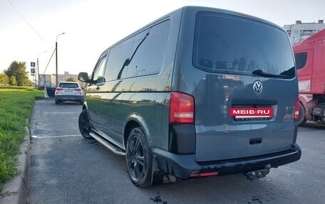 Volkswagen Caravelle T5, 2013 год, 1 950 000 рублей, 4 фотография