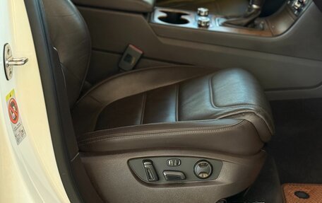 Volkswagen Touareg III, 2012 год, 2 650 000 рублей, 21 фотография