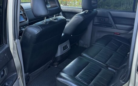 Mitsubishi Pajero III рестайлинг, 2000 год, 630 000 рублей, 11 фотография