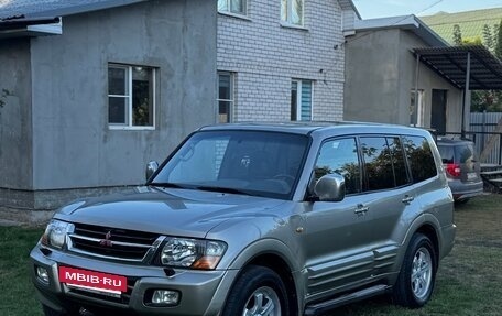 Mitsubishi Pajero III рестайлинг, 2000 год, 630 000 рублей, 2 фотография