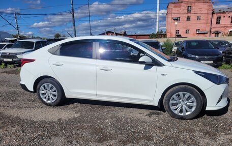 Hyundai Solaris II рестайлинг, 2020 год, 1 400 000 рублей, 4 фотография