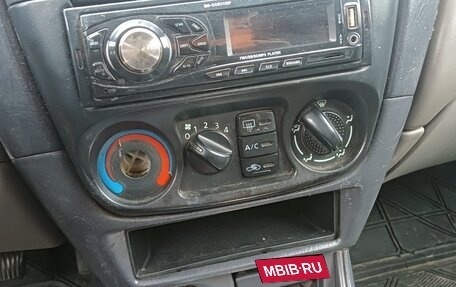 Nissan Almera, 2001 год, 160 000 рублей, 8 фотография