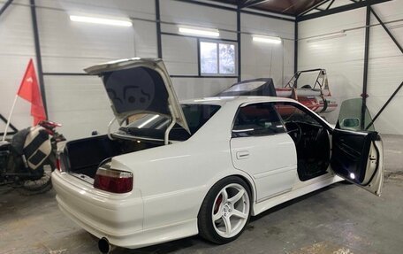 Toyota Chaser VI, 2000 год, 700 000 рублей, 3 фотография