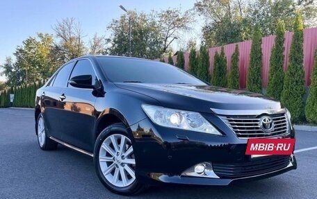 Toyota Camry, 2013 год, 1 850 000 рублей, 4 фотография