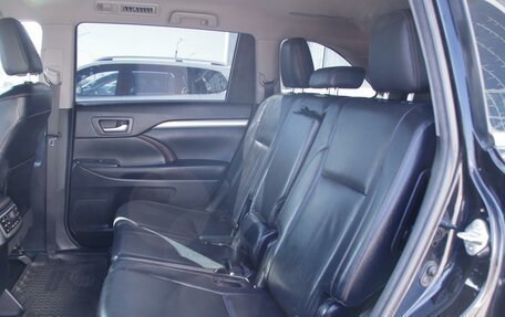 Toyota Highlander III, 2014 год, 2 099 000 рублей, 8 фотография
