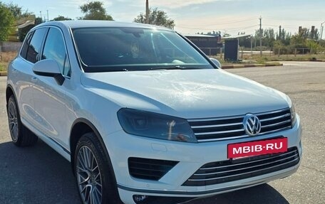 Volkswagen Touareg III, 2015 год, 2 800 000 рублей, 2 фотография