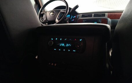 Chevrolet Tahoe III, 2012 год, 1 639 000 рублей, 19 фотография