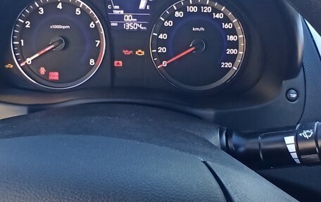 Hyundai Solaris II рестайлинг, 2013 год, 1 120 000 рублей, 8 фотография