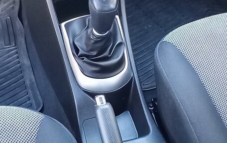 Hyundai Solaris II рестайлинг, 2013 год, 1 120 000 рублей, 10 фотография