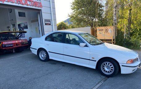 BMW 5 серия, 1998 год, 750 000 рублей, 2 фотография