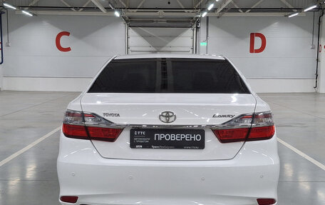 Toyota Camry, 2015 год, 1 760 000 рублей, 10 фотография