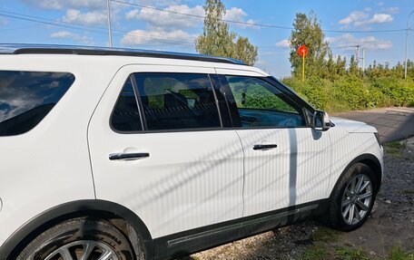 Ford Explorer VI, 2017 год, 2 050 000 рублей, 3 фотография