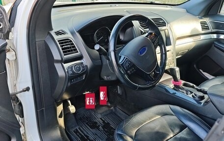 Ford Explorer VI, 2017 год, 2 050 000 рублей, 11 фотография