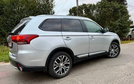 Mitsubishi Outlander III рестайлинг 3, 2018 год, 2 229 000 рублей, 25 фотография