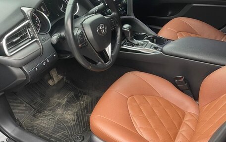 Toyota Camry, 2019 год, 2 550 000 рублей, 6 фотография