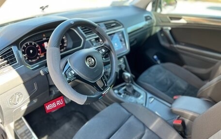 Volkswagen Tiguan II, 2018 год, 2 850 000 рублей, 5 фотография