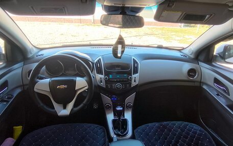 Chevrolet Cruze II, 2013 год, 820 000 рублей, 16 фотография