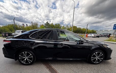 Toyota Camry, 2021 год, 3 800 000 рублей, 10 фотография