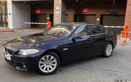BMW 5 серия, 2010 год, 1 730 000 рублей, 3 фотография