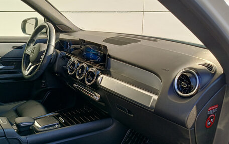 Mercedes-Benz GLB, 2020 год, 3 700 000 рублей, 15 фотография