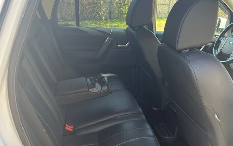 Land Rover Freelander II рестайлинг 2, 2013 год, 1 890 000 рублей, 14 фотография
