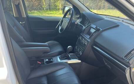 Land Rover Freelander II рестайлинг 2, 2013 год, 1 890 000 рублей, 13 фотография