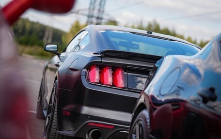 Ford Mustang VI рестайлинг, 2016 год, 3 600 000 рублей, 2 фотография