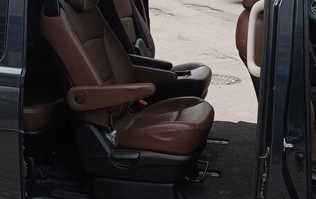 Hyundai Grand Starex Grand Starex I рестайлинг 2, 2018 год, 4 130 000 рублей, 15 фотография
