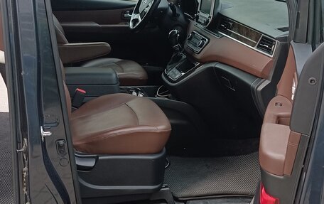 Hyundai Grand Starex Grand Starex I рестайлинг 2, 2018 год, 4 130 000 рублей, 14 фотография