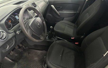 Renault Logan II, 2016 год, 771 000 рублей, 7 фотография