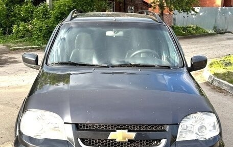Chevrolet Niva I рестайлинг, 2012 год, 630 000 рублей, 10 фотография