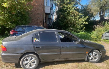 Toyota Avensis III рестайлинг, 1999 год, 350 000 рублей, 7 фотография