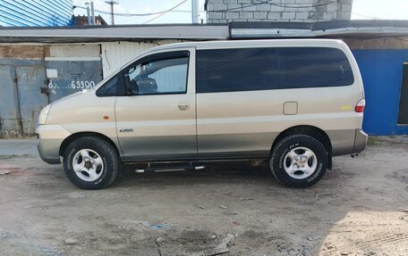 Hyundai H-1 II рестайлинг, 2006 год, 1 500 000 рублей, 3 фотография