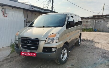 Hyundai H-1 II рестайлинг, 2006 год, 1 500 000 рублей, 2 фотография