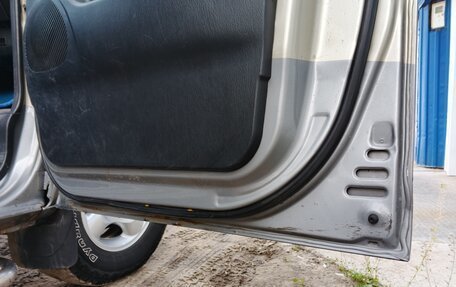 Hyundai H-1 II рестайлинг, 2006 год, 1 500 000 рублей, 36 фотография