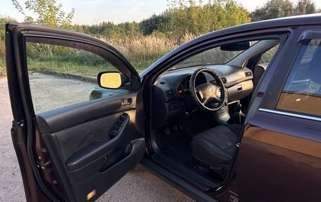 Toyota Avensis III рестайлинг, 2007 год, 825 000 рублей, 8 фотография